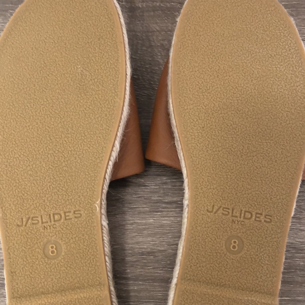 J/Slides sandals. Size 8. - Picture 5 of 6